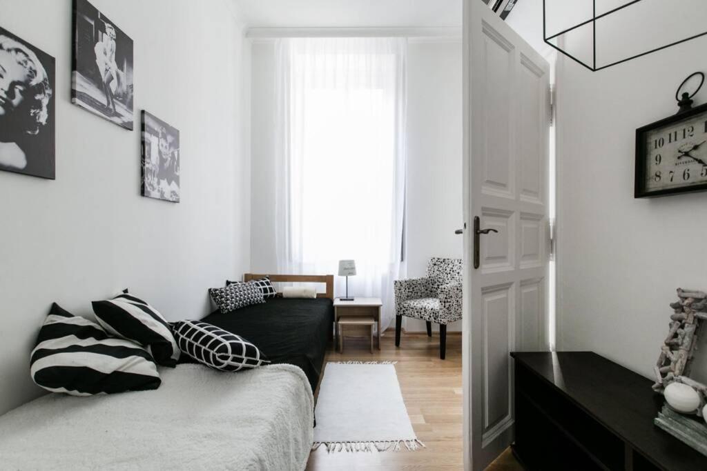 בודפשט Your Gorgeous And Spacious Dream Home Free Parking מראה חיצוני תמונה